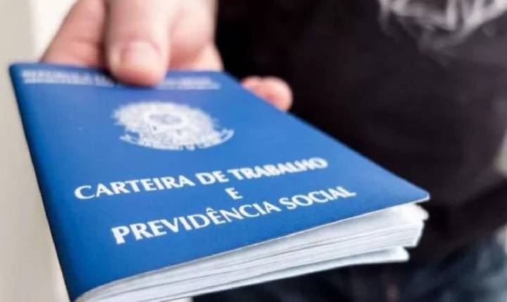 Desemprego no Brasil cai para 5,4% e bate novo recorde