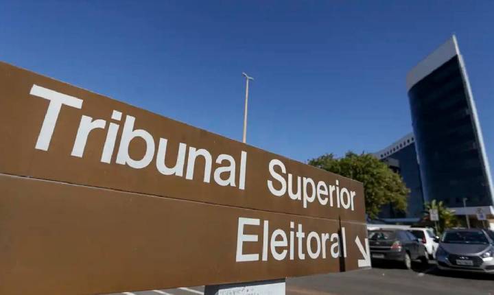 Eleitor tem até 20 de agosto para pedir voto em trânsito