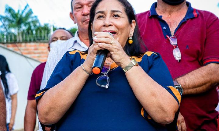 Paço do Lumiar: Paula Azevedo concede reajuste salarial de 33,24% para professores da rede municipal