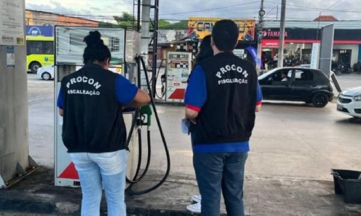 Procon apura aumento de combustíveis na Grande Ilha ligado à guerra no Oriente Médio