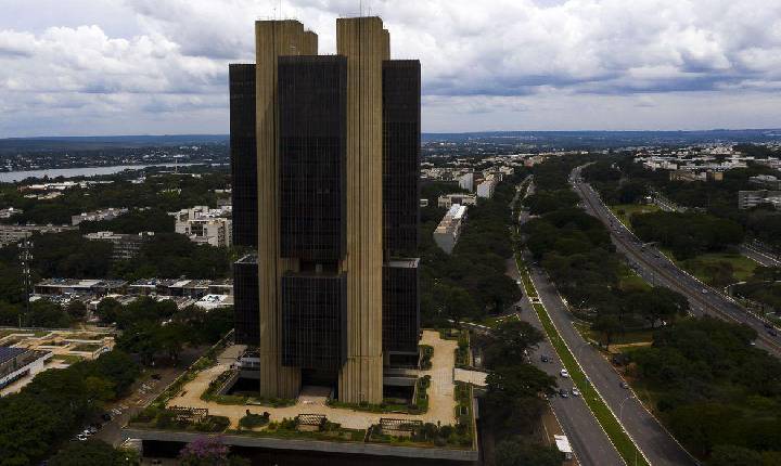 Senado aprova projeto de autonomia do Banco Central