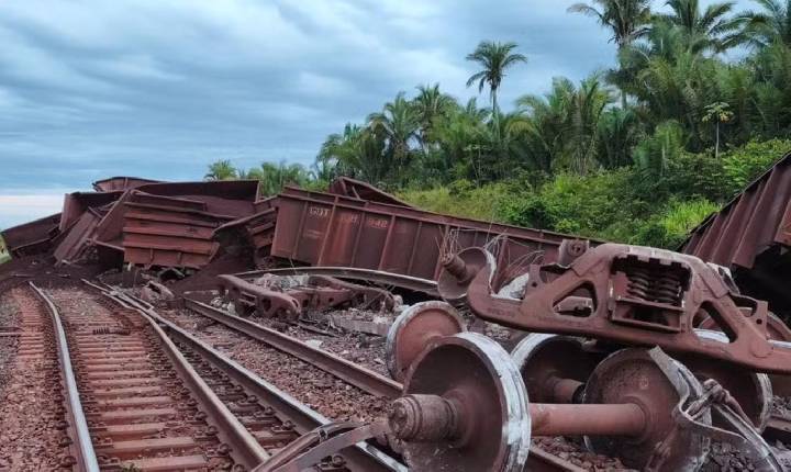 Trem de passageiros da EFC retoma viagens nesta terça (07)