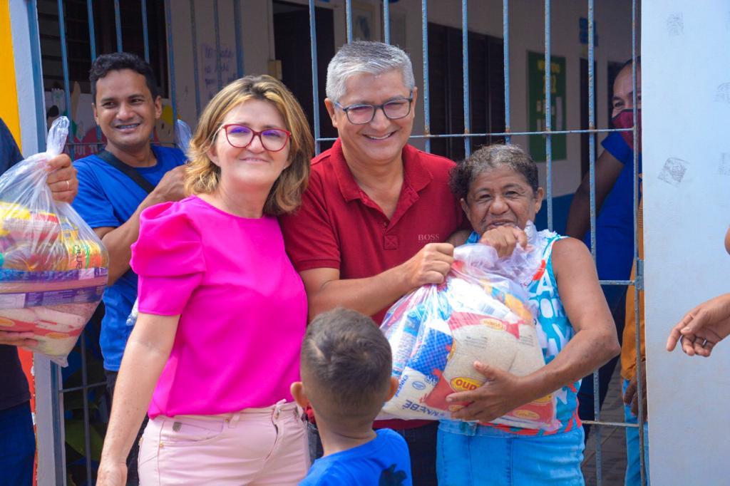 Prefeitura de Raposa distribui 2000 cestas básicas e 400 cestas verdes para famílias durante a Semana Santa