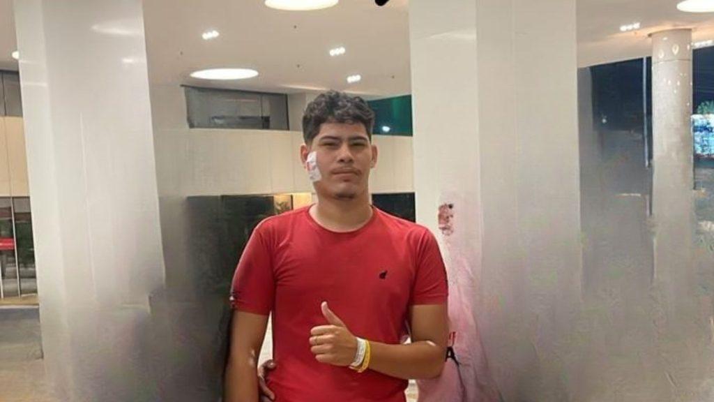 Jovem baleado durante tentativa de assalto recebe alta